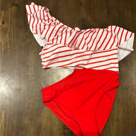 Girls red one shoulder swim - Picture 3 of 4